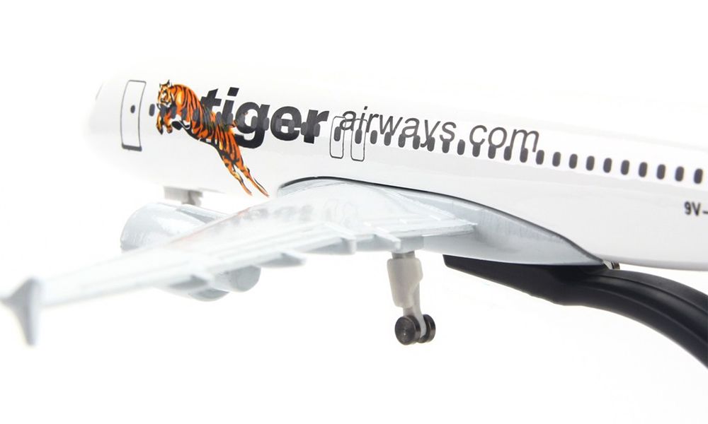 Mô hình Máy bay Tiger Airbus A320 20cm